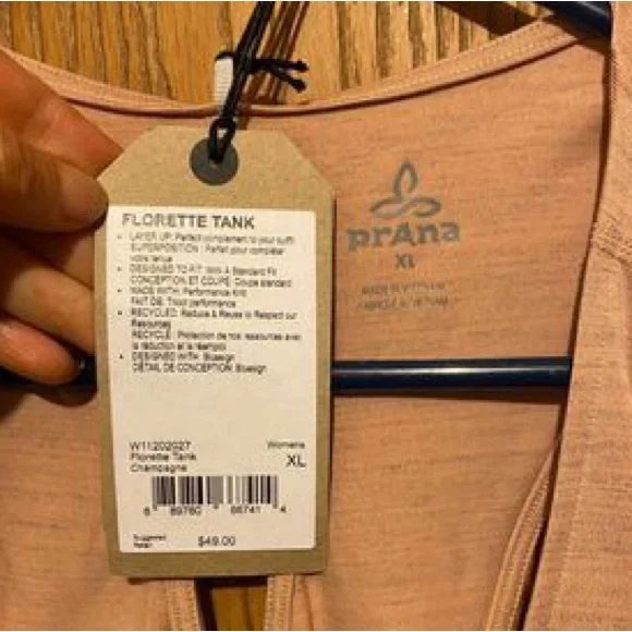 NWT XL Prana Pale Pink criss cross tank top Super cute and flattering Adorbs 🧘 - Picture 14 of 17